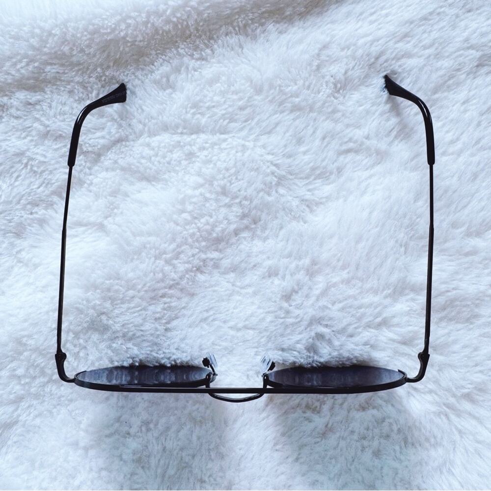 Carly Mirrored Red Chic Round Sunglasses - Picture 3 of 10